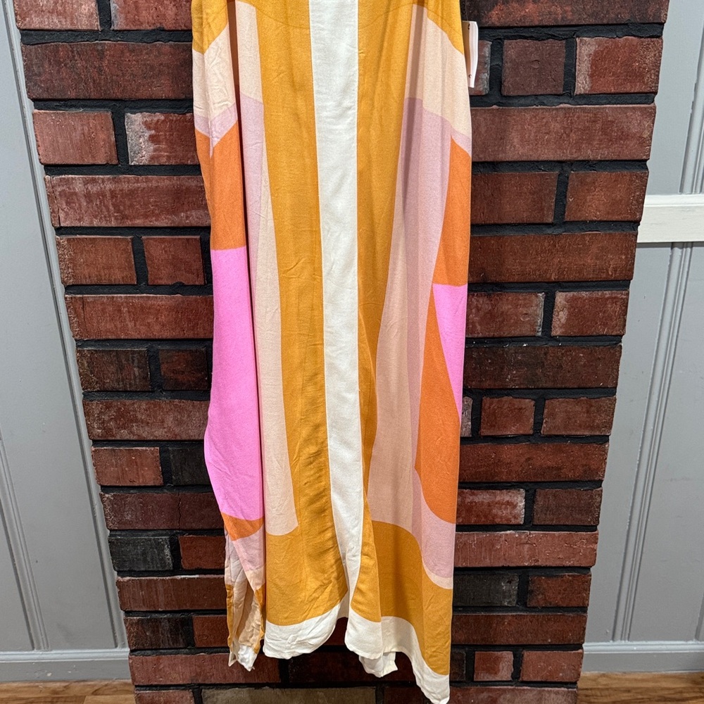 Miranda White Multi Geometric Print Midi Dress
O'Neill - Picture 10 of 16